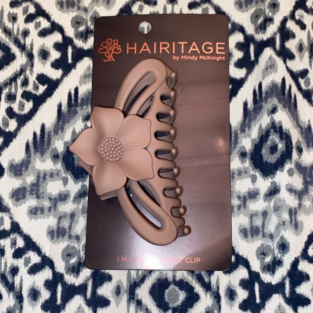 NWT Hairitage Claw Clip